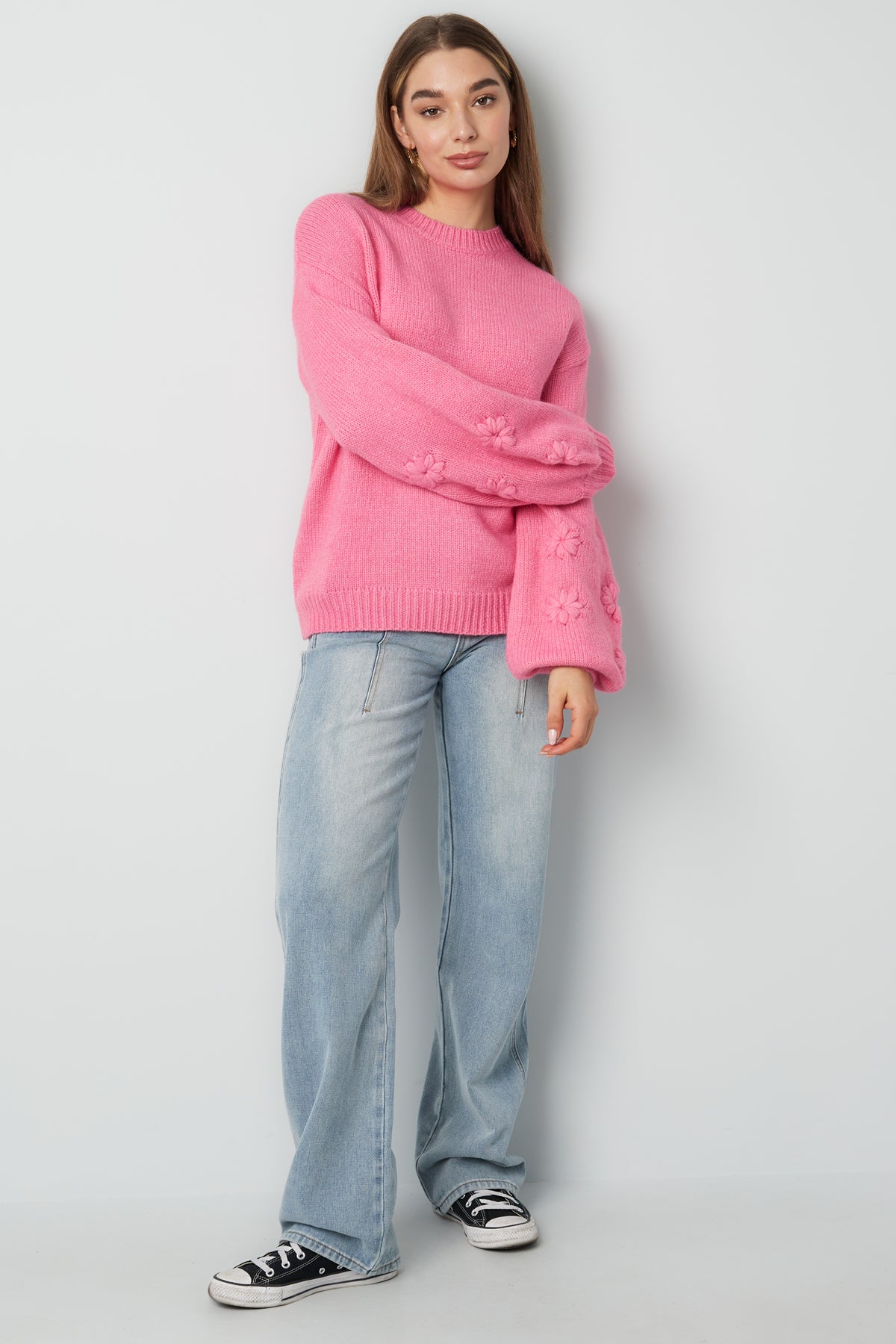 Gestrickter Wollmischungs Damen Oversized Pullover Blumen Applikation